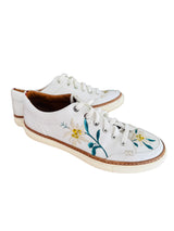 Pre-owned White Bally Sneaker w/Floral Embroidery