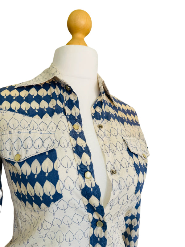 1970s Cotton Gauze Blue & Ivory Printed Blouse